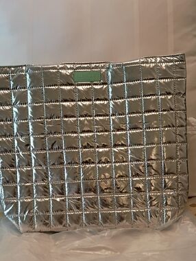 Clinique Metallic Quilted Large Tote GWP NWT Stunning